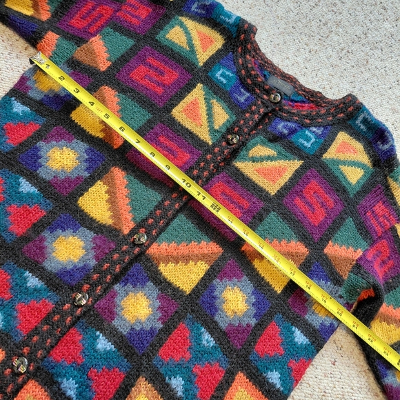 100% Peruvian baby alpaca wool Colorful Geometric Patterned Cardigan - Picture 8 of 12